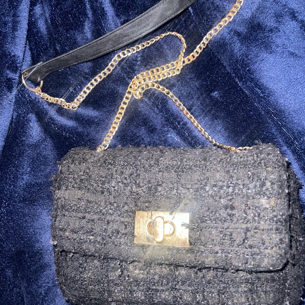 Elegant Black Tweed Chain Bag